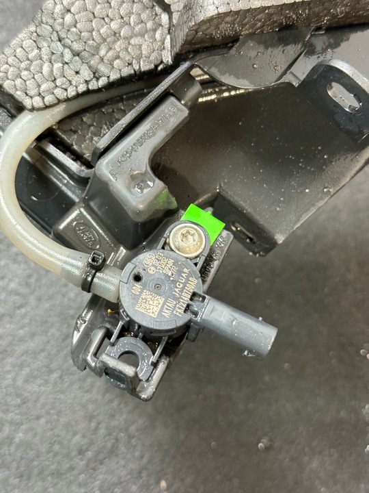 фото №9, Підсилювач кріплення бампера land rover l550 jk72-17e778-ba оригінал