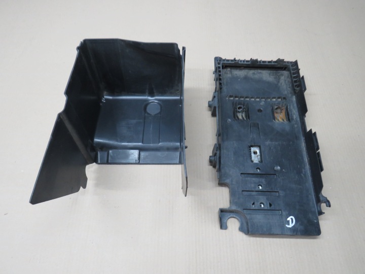 фото №8, Ford mondeo mk4 s-max mk1 корпус акумулятора основание 6g9110757ae