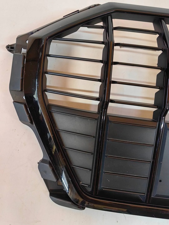 фото №2, Audi q3 83a чёрный - решётка радиатора, решётка сцепление рекомендую