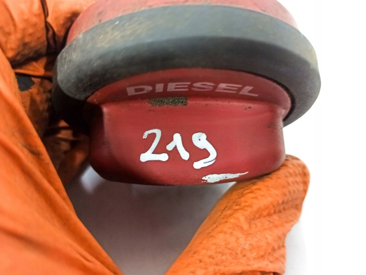 фото №13, Mercedes-benz cls c219 2005 кришка заливання