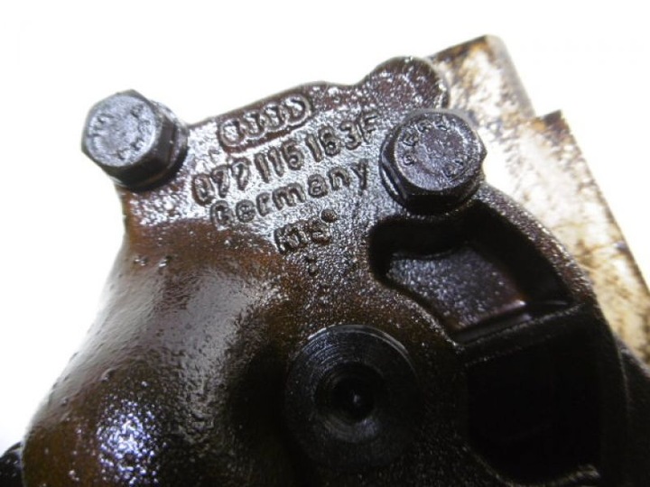 фото №6, Audi a8 d2 насос масла 4.2b v8 077115109f