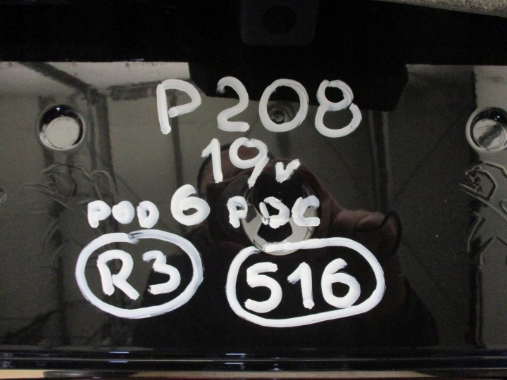 фото №8, Бампер peugeot 208 19r pod 6x pdc зад заднее