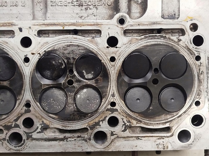 фото №9, Головка двигуна mercedes-benz a6110104720 r6110162601 2.2 cdi