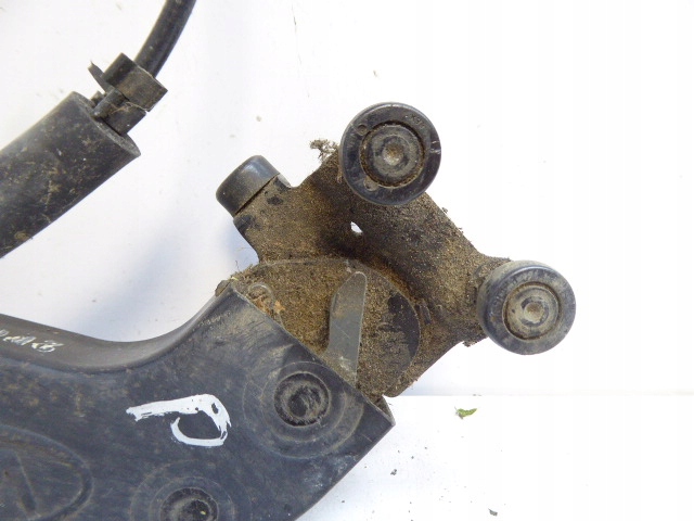 фото №3, Carnival i up 98-01 ролик дверь раздвижных правая верхняя