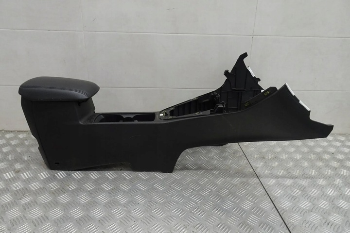 фото №5, Ford focus mk3 st sedan usa подлокотник туннель средний 18-