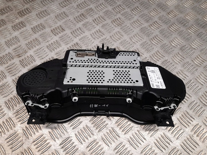 фото №6, Audi a8 s8 d4 4h 2013 перед сторона ліва спідометр  / спідометр