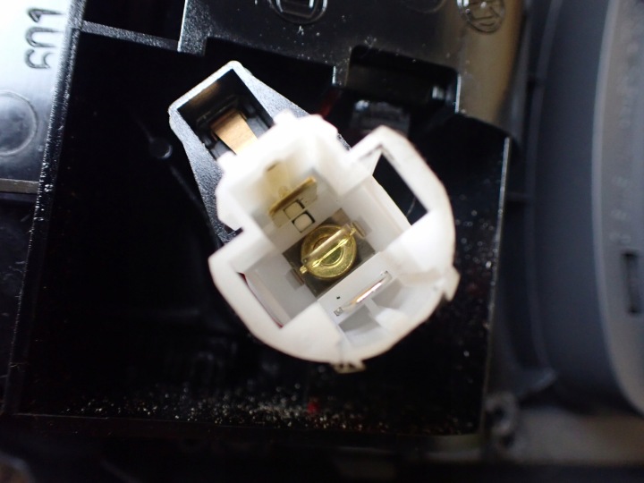 фото №10, Рамка dekor тунелю чохол vw polo iv 1,4 16v b 2008 lc9z 6q1863241 7799