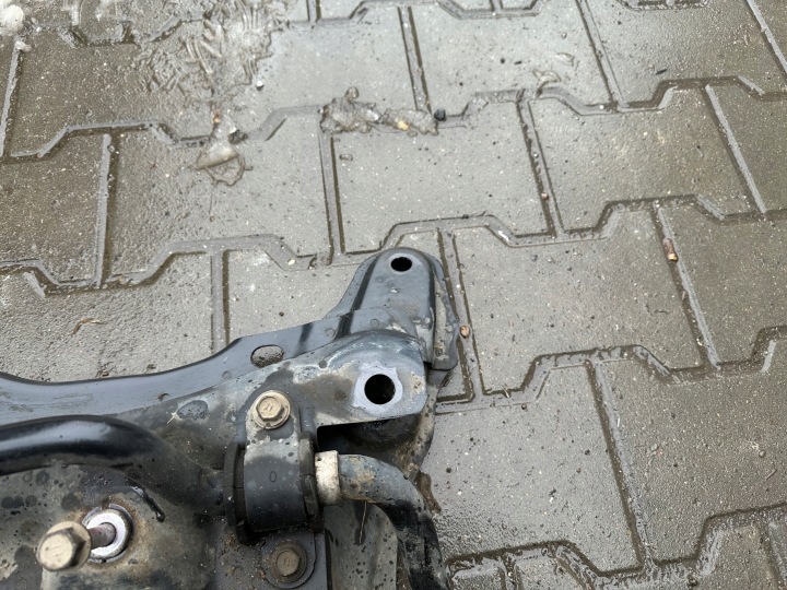 фото №8, Toyota yaris ii 1.0 підрамник візок передній перед