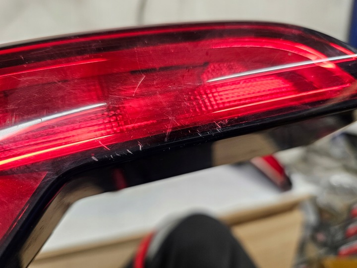 фото №7, Audi a4 b9 универсал 16r лампа левая задняя зад w крышка багажника 8w9945075