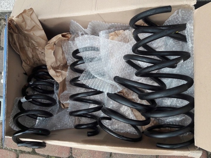 фото №13, G-klasa w463 набір amg g63 бампер перед зад 18-