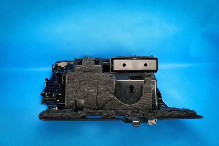 фото №9, Бардачок панели пассажира audi a8 s8 4h 4h1857096e