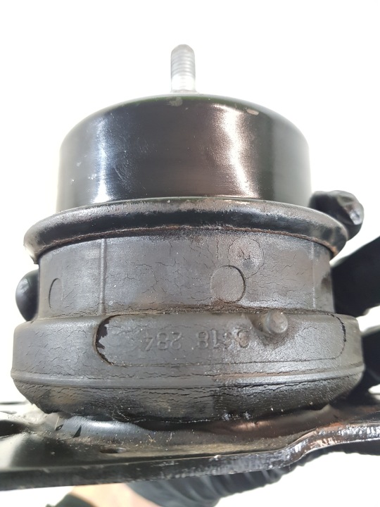 фото №7, Подушка двигателя audi seat vw 1.6 tdi 6q019926bd