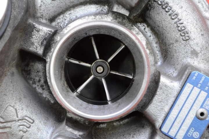 фото №6, Турбонагнетатель турбина 03l253056g vw passat b7 2.0 tdi 140 km 10-15