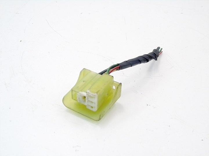 фото №1, Штекер разъём toyota avensis t25 corolla yaris verso rav 4 celica