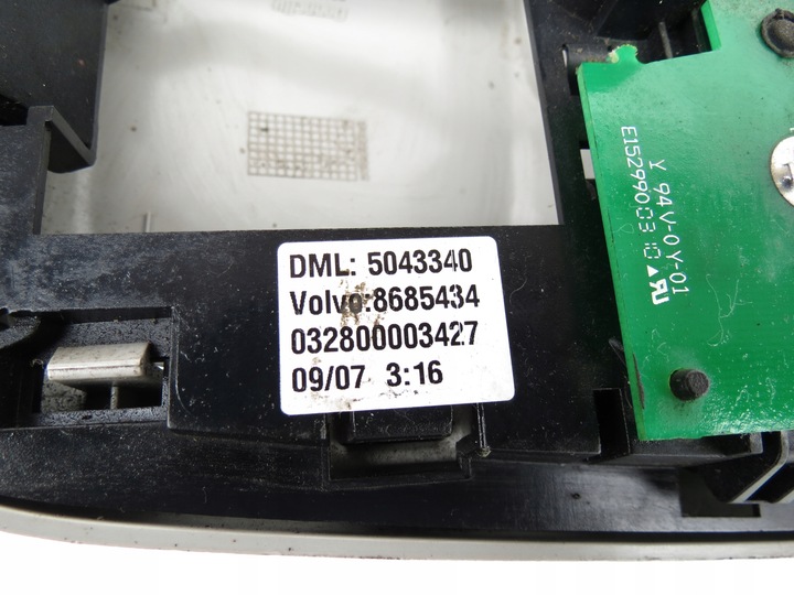 фото №10, Лампа світильник стеля volvo xc90 i 02-14