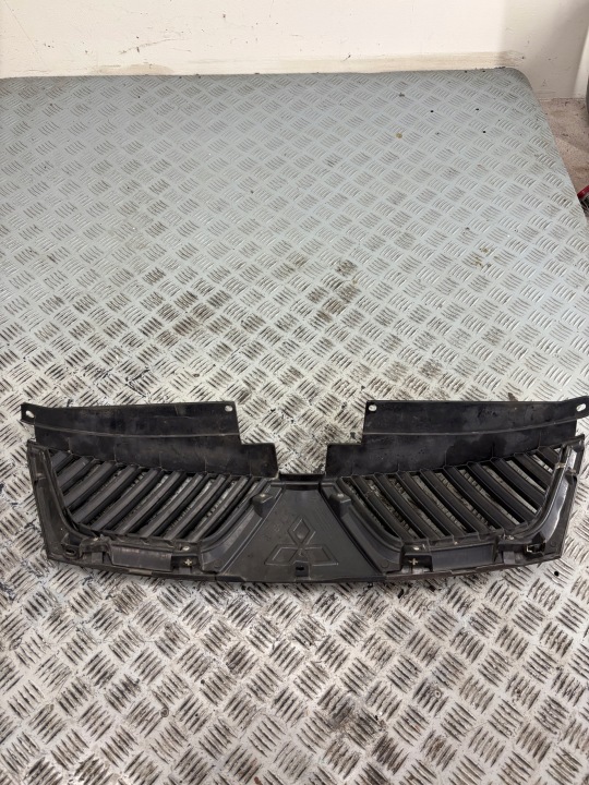 фото №8, Mitsubishi outlander ii решётка радиатора 7450a037zz 7450a038