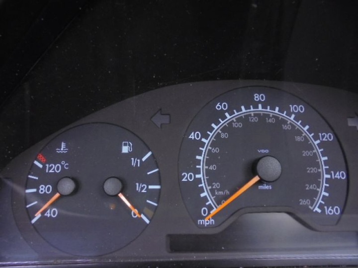 фото №5, Mercedes e w210 спідометр  прилади 3.0d 2105403448