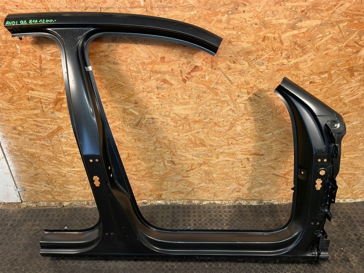 фото №1, Правые стойка рама порог audi q2