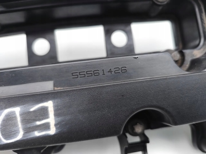 фото №7, Vauxhall astra кришка клапанів 1.4 бензин 74kw 100 hp 55561426 2011