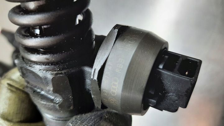 фото №9, Pompowtryskiwacze 038130073bp vw polo 9n 1.4 tdi 3 штуки