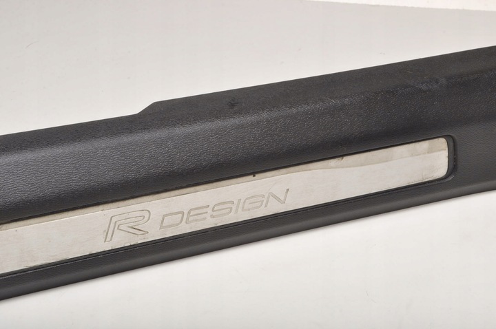 фото №7, Volvo xc60 ii накладка порогова планка права 31448015