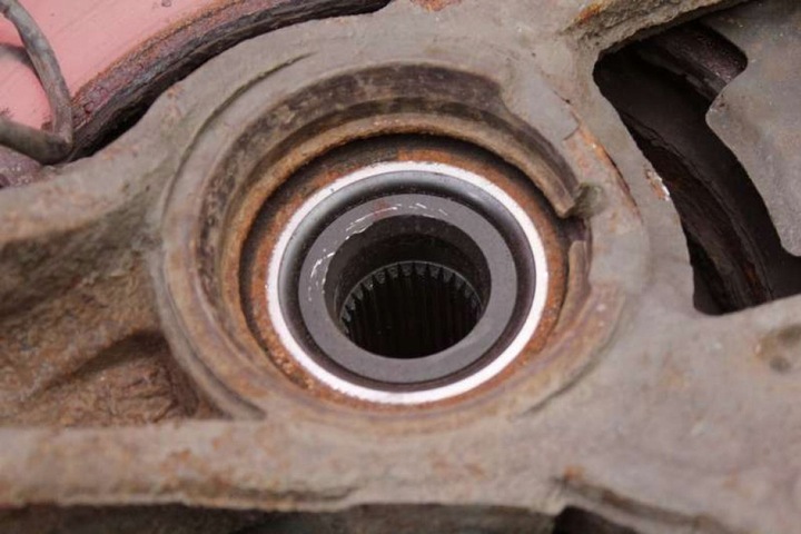 фото №9, Поворотный кулак ступица левая перед 7p6407245a vw touareg 2 ii 7p 3.0 tdi 4motion