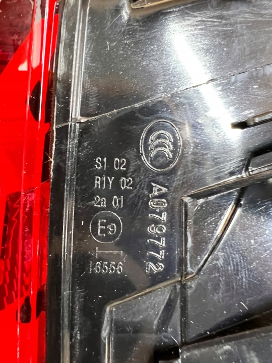фото №12, Volkswagen vw touareg iii 3 cr7 oem номер 760945095a фара задня ліва зад