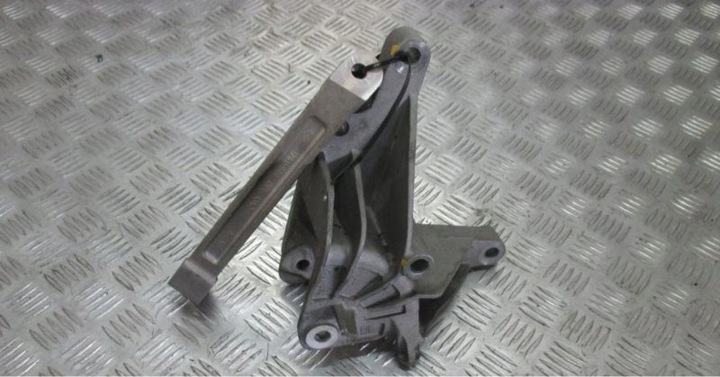 фото №1, Лапи кріплення chevrolet malibu ltz 2013