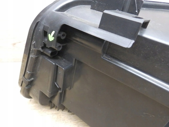 фото №8, Volkswagen tiguan 2023 перед сторона правая лампы передние