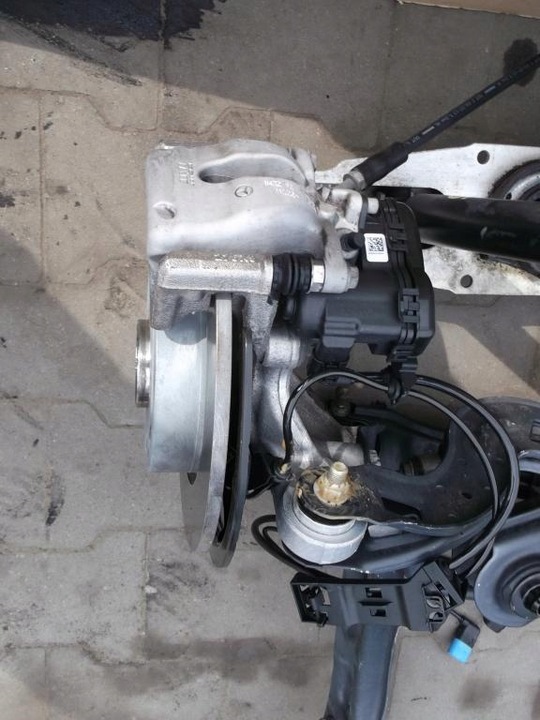 фото №7, Mercedes a w176 поворотна опора ступиця задня права ліва