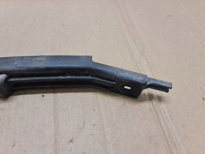 фото №6, Ползун бампера правые зад audi tt 8n 1.8t 8n0807454