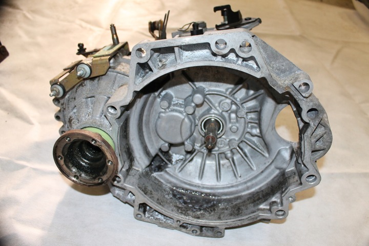 фото №6, Коробка передач коробки передач механічна duw 1,4 16v e audi a3 seat leon vw golf iv skoda