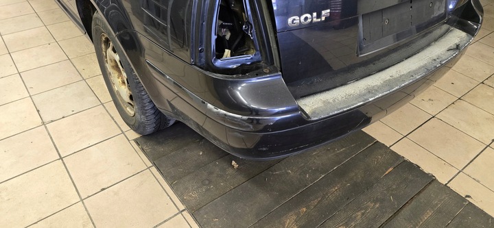 фото №1, Бампер зад задний vw golf 4 iv 1997-2005 цвет lc9z версия combi