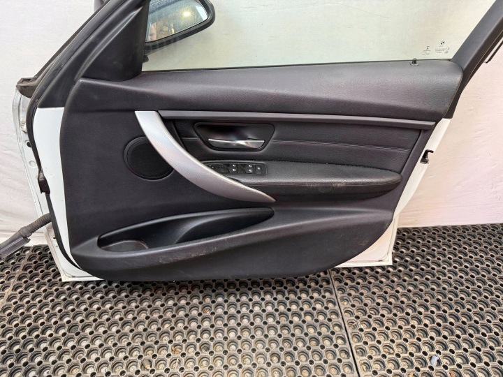фото №12, Двері перед передні праве bmw 3 f30 f31 код фарби: a300 300