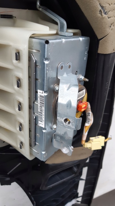 фото №12, Панель консоль подушки датчик kpl toyota avensis t27