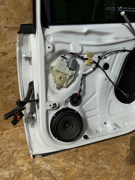 фото №11, Двері зад задні праві seat toledo iv skoda rapid