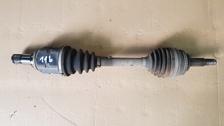 фото №1, Toyota corolla verso 04-07 2.0 d4d піввісь ліва