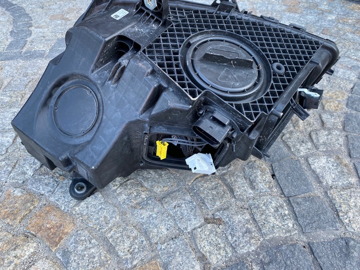 фото №10, Mercedes 253 glc рестайлинг лампа правая перед полный led multibeam 2539065003