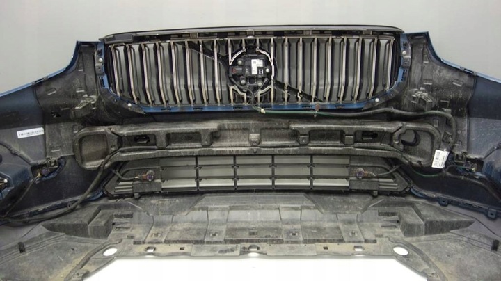 фото №8, Volvo xc40 рестайлинг бампер переднее комплектный 734