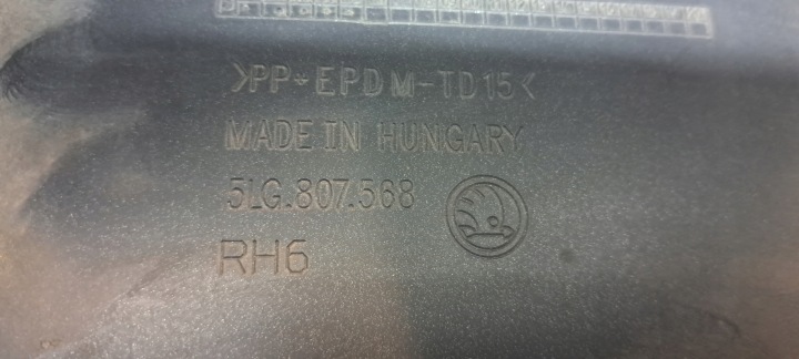фото №15, Skoda enyaq 5lg pod 4x pdc 5lg807568 21 - бампер задній