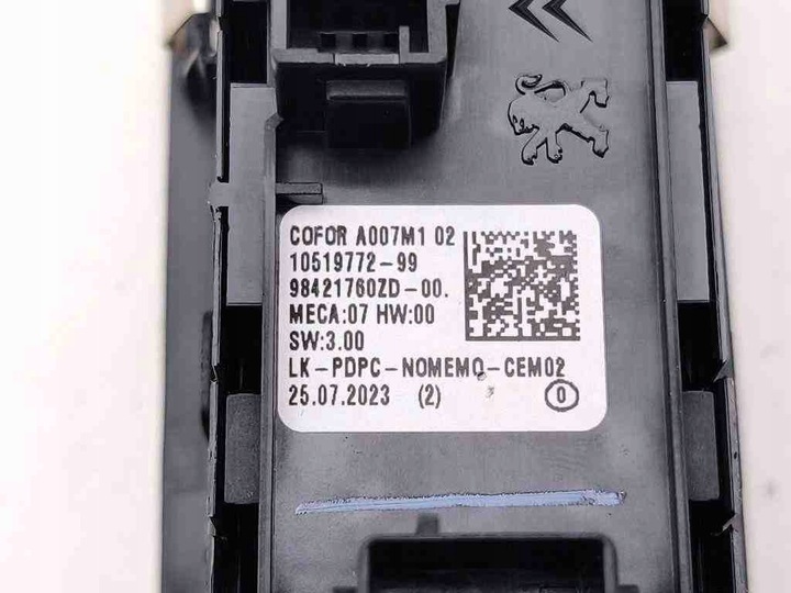 фото №10, Кнопка управление стекло задних правых дверь peugeot 2008 ii 1051977299