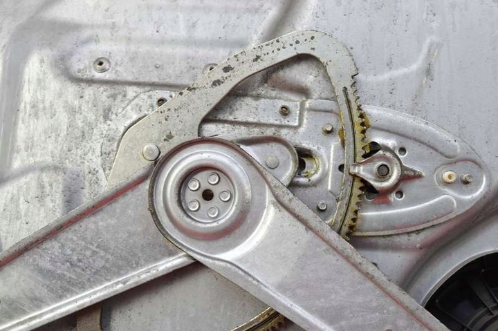 фото №14, Подъемник стекла правые перед eu 4m51-a045h16-a 981406-103 ford focus mk2