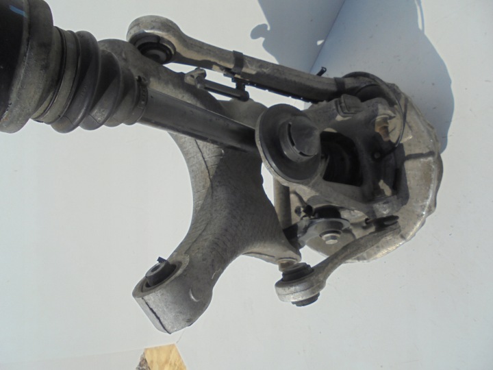 фото №14, Bmw e70 x5 поворотна опора ліва зад 6771543 p756412803