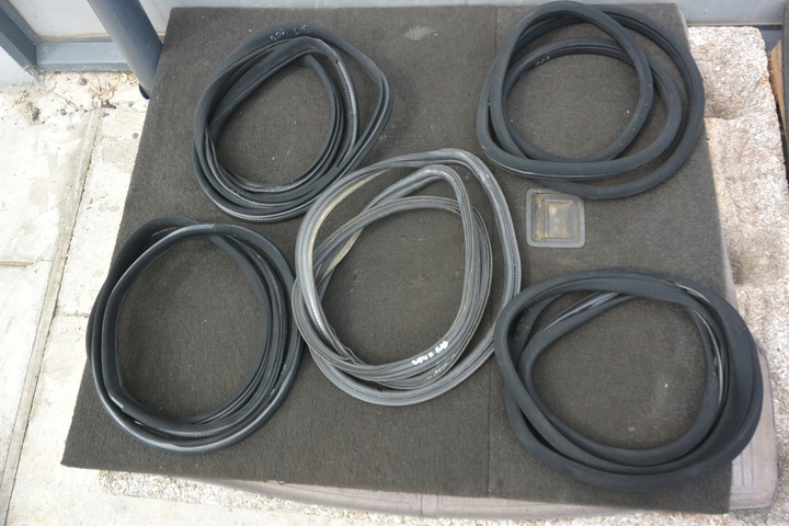 фото №8, Прокладка двері багажника kpl mercedes w204 sedan