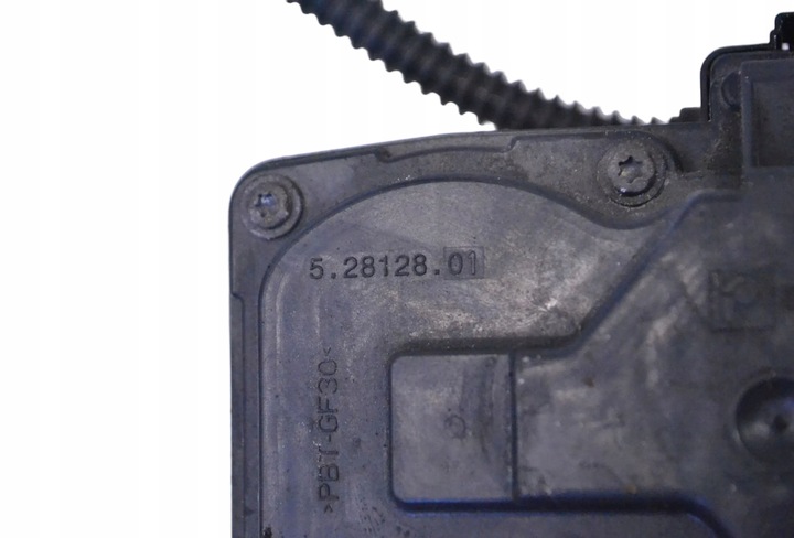 фото №5, Audi a4 s4 b9 8w 2018 клапан коллектора впускного