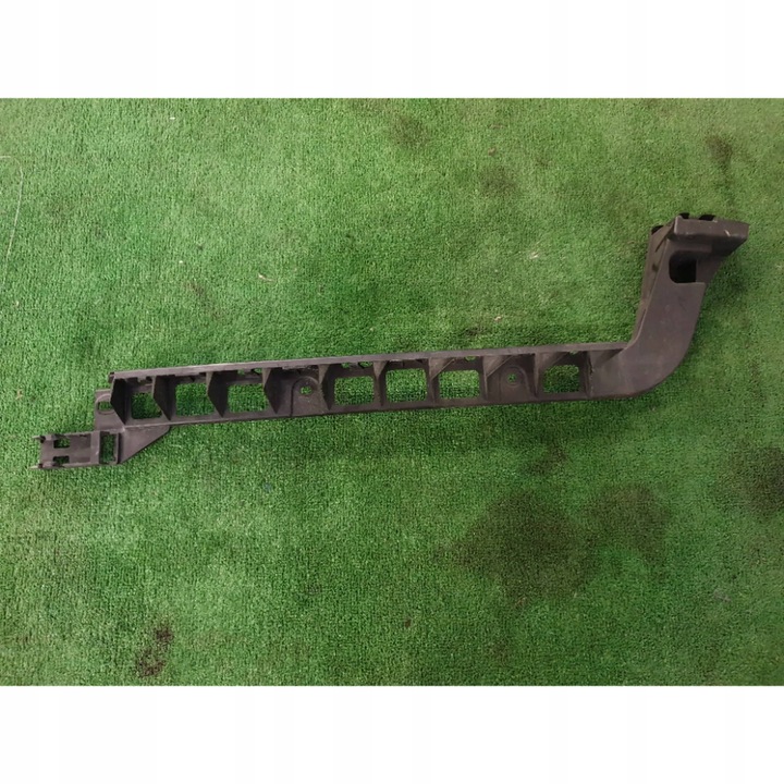 фото №1, Ползун крепление бампера правые зад 5e9807864 универсал skoda octavia iii 5e