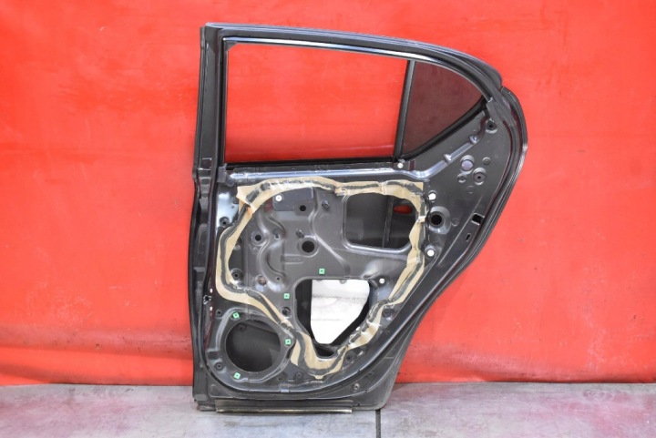 фото №11, Дверь правая зад задние 1g0 lexus ct200h 5d hb 10-14