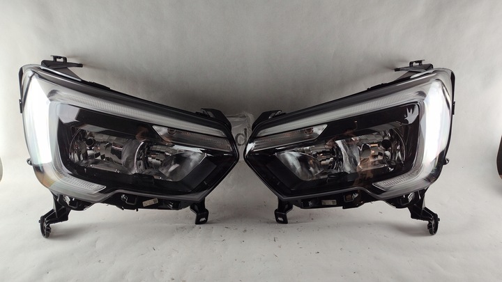 фото №1, Renault master iv 4 фара led левый правые лампа левая правая