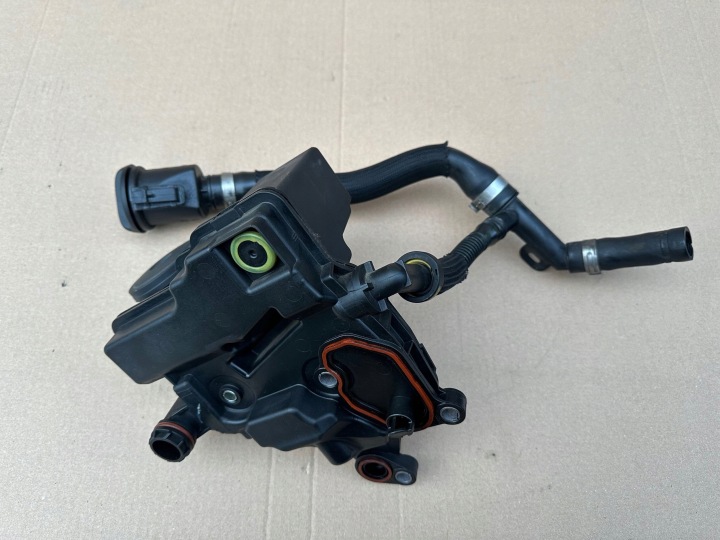 фото №11, Ford s-max mk1 рестайлінг 2.0 tdci euro5 вентиляція картера сепаратор 9671271480 1027982s01