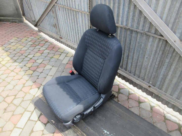 фото №4, Honda civic vii 5d hb 1.4 16v 90 km g502m сиденье сиденья перед правые левый